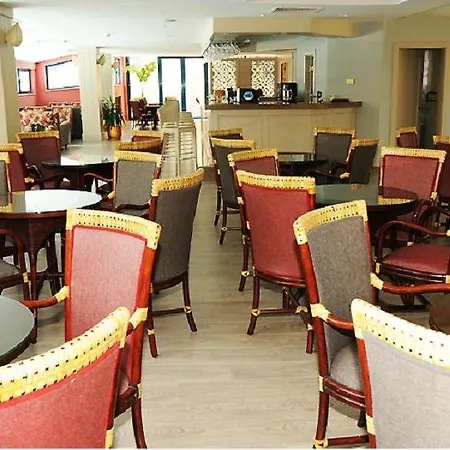 Queen's Park Le Jardin Resort 5*